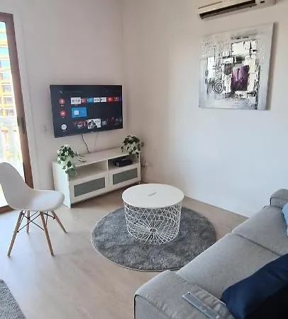 The Panorama - Center Luxury Studio * Nicosie
