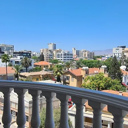 The Panorama - Center Luxury Studio Nicosia